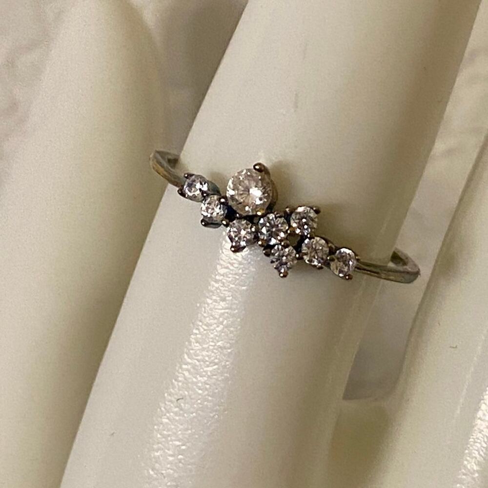 Blush & Bar Dainty Sterling Cluster Ring